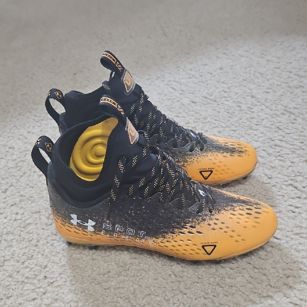 Under Armour Spotlight Lux MC 2.O